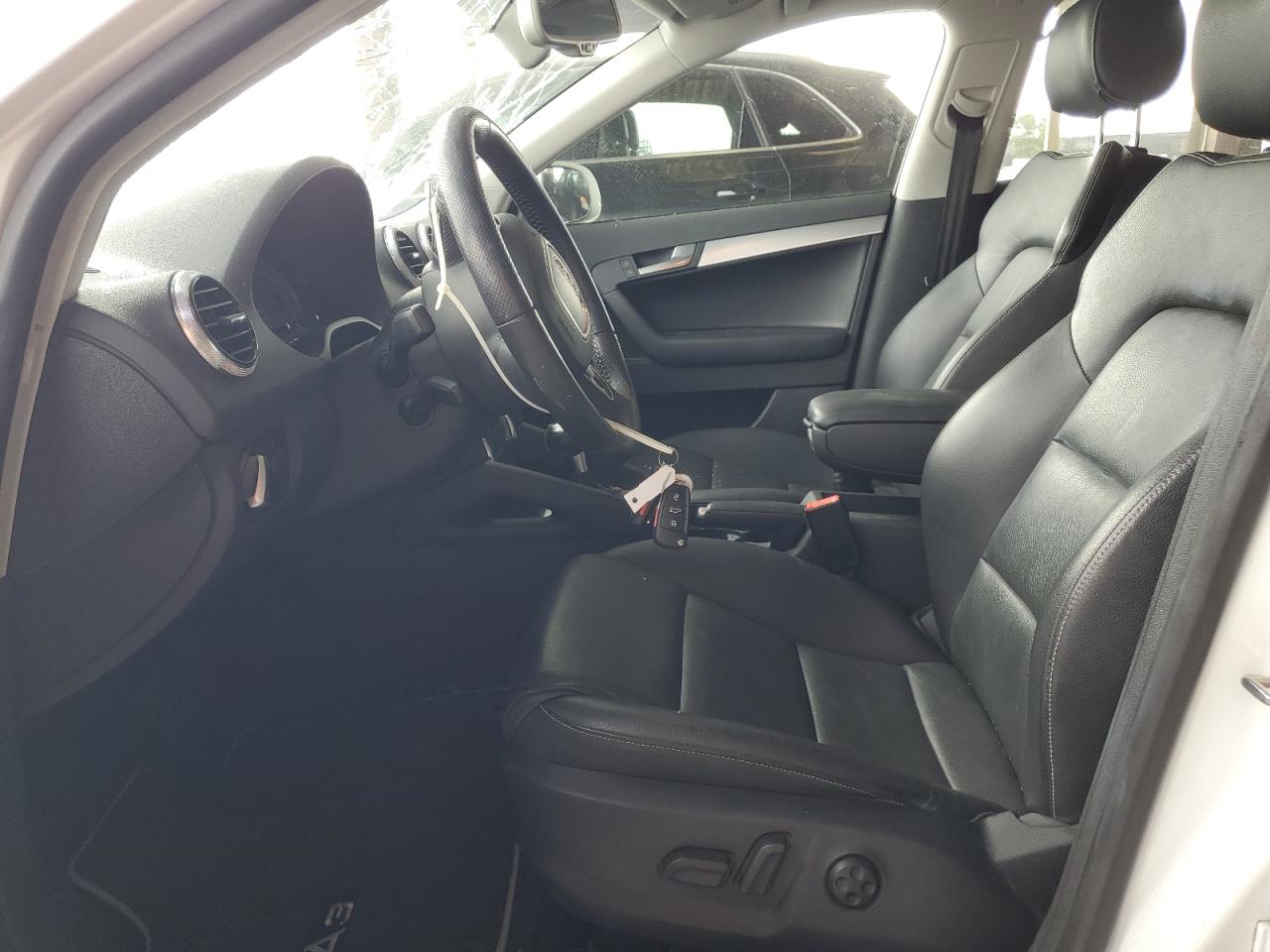 2013 Audi A3 Premium Plus VIN: WAUKEAFM9DA026796 Lot: 63490095