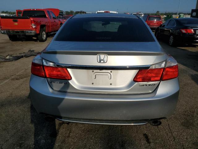 Sedans HONDA ACCORD 2014 Srebrny