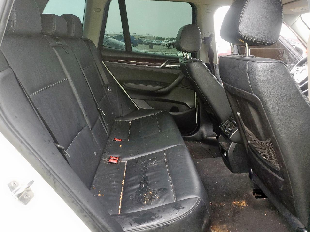 5UXWX9C38H0T23514 2017 BMW X3 xDrive28I