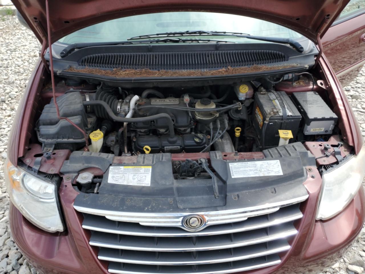 2007 Chrysler Town & Country Touring VIN: 2A4GP54L47R185546 Lot: 64832345