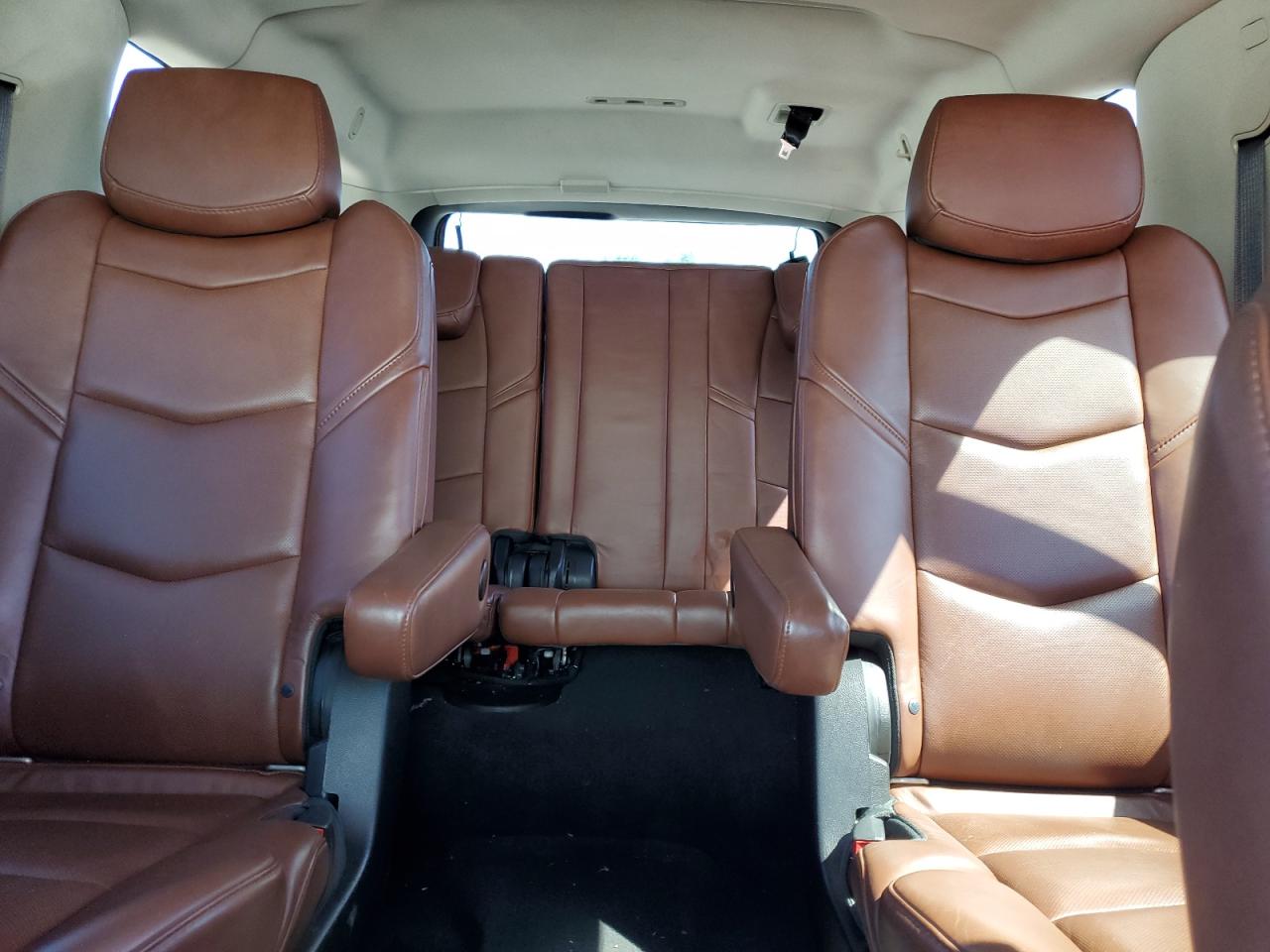 2015 Cadillac Escalade Esv Premium VIN: 1GYS4JKJ5FR268744 Lot: 65888735