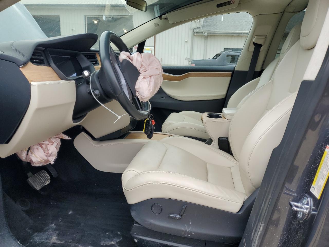 2018 Tesla Model X VIN: 5YJXCDE27JF103460 Lot: 64570385