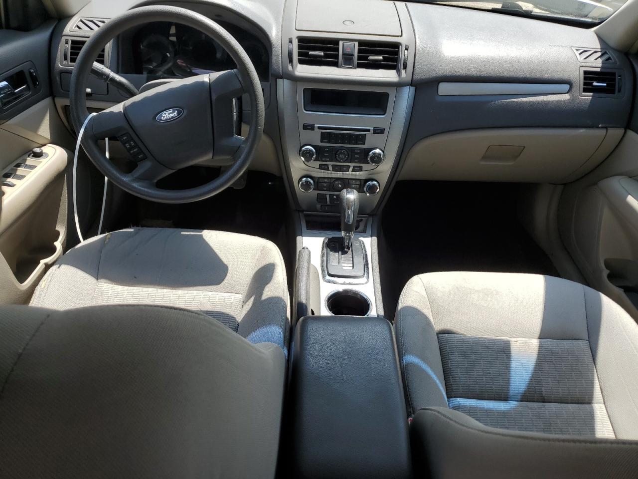 2010 Ford Fusion S VIN: 3FAHP0GA0AR303753 Lot: 66133115