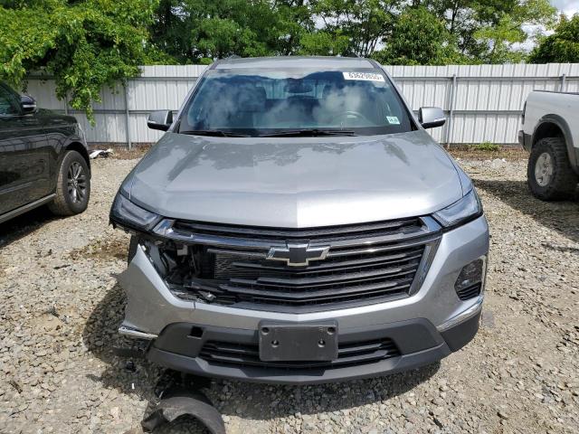  CHEVROLET TRAVERSE 2023 Серый