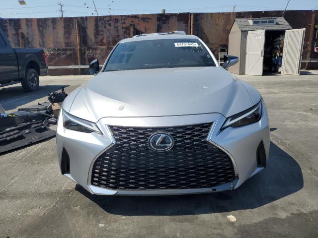  LEXUS IS 2022 Серебристый