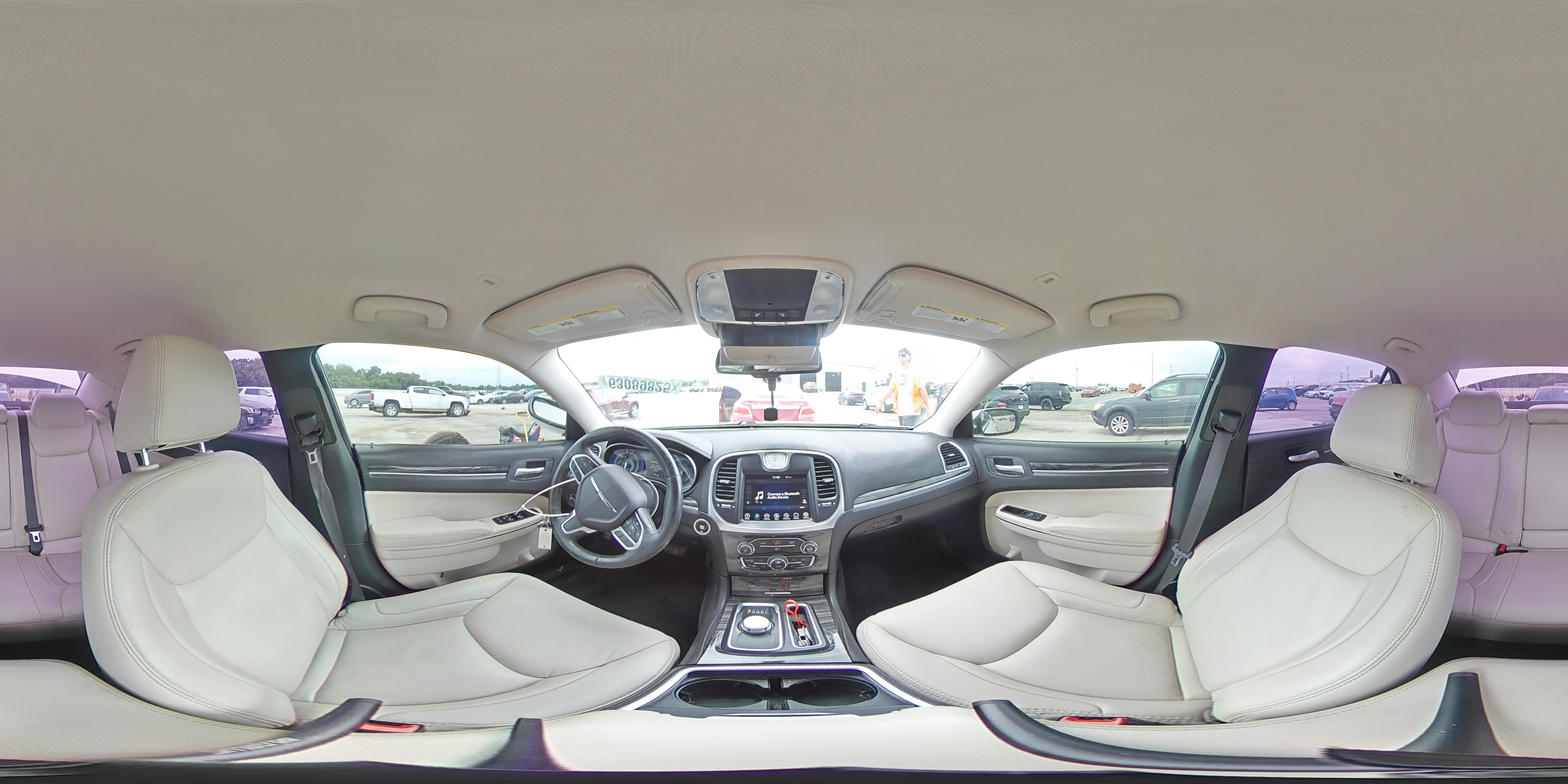 2017 Chrysler 300 Limited VIN: 2C3CCAAG2HH663586 Lot: 63089825