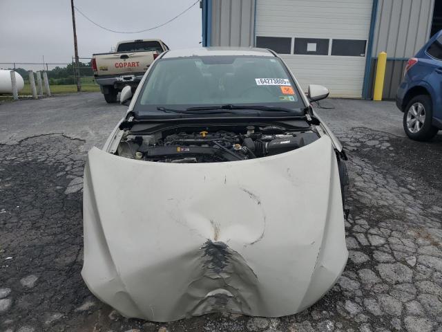  HYUNDAI ELANTRA 2017 Cream