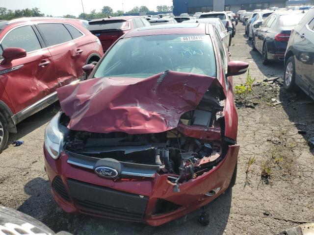  FORD FOCUS 2013 Red