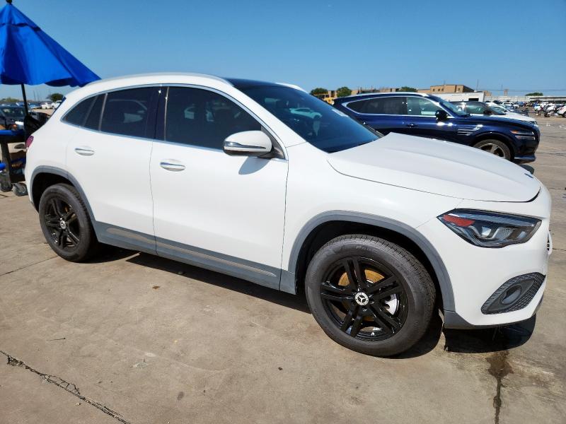  MERCEDES-BENZ GLA-CLASS 2021 Biały