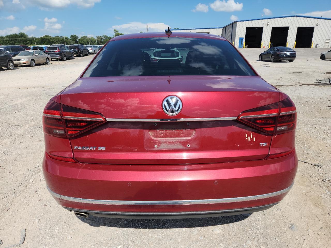 2018 Volkswagen Passat Se VIN: 1VWBA7A3XJC043197 Lot: 65136625