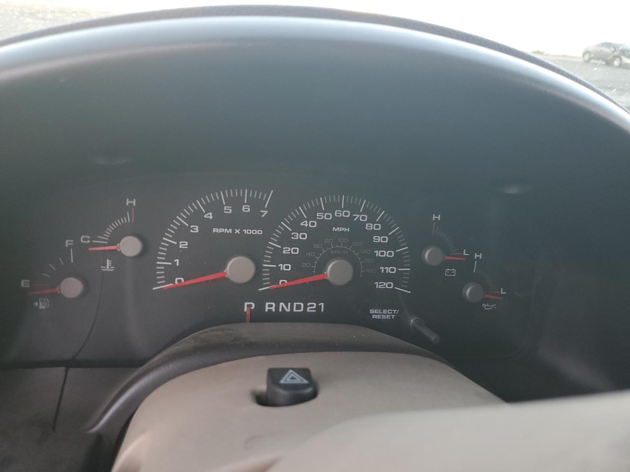 B32032 2004 Ford Expedition Xlt