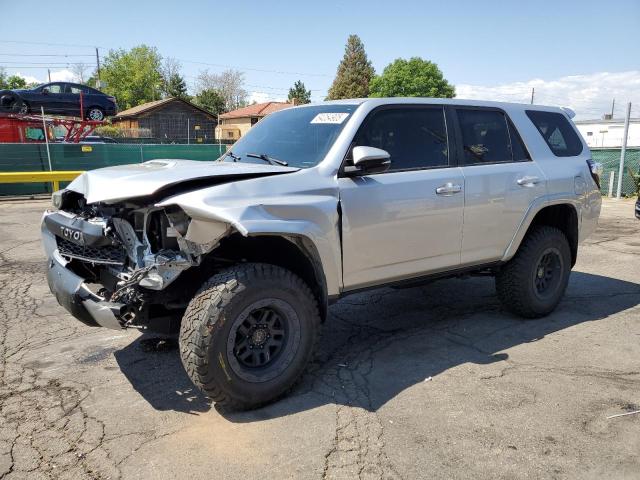 Паркетники TOYOTA 4RUNNER 2016 Серебристый
