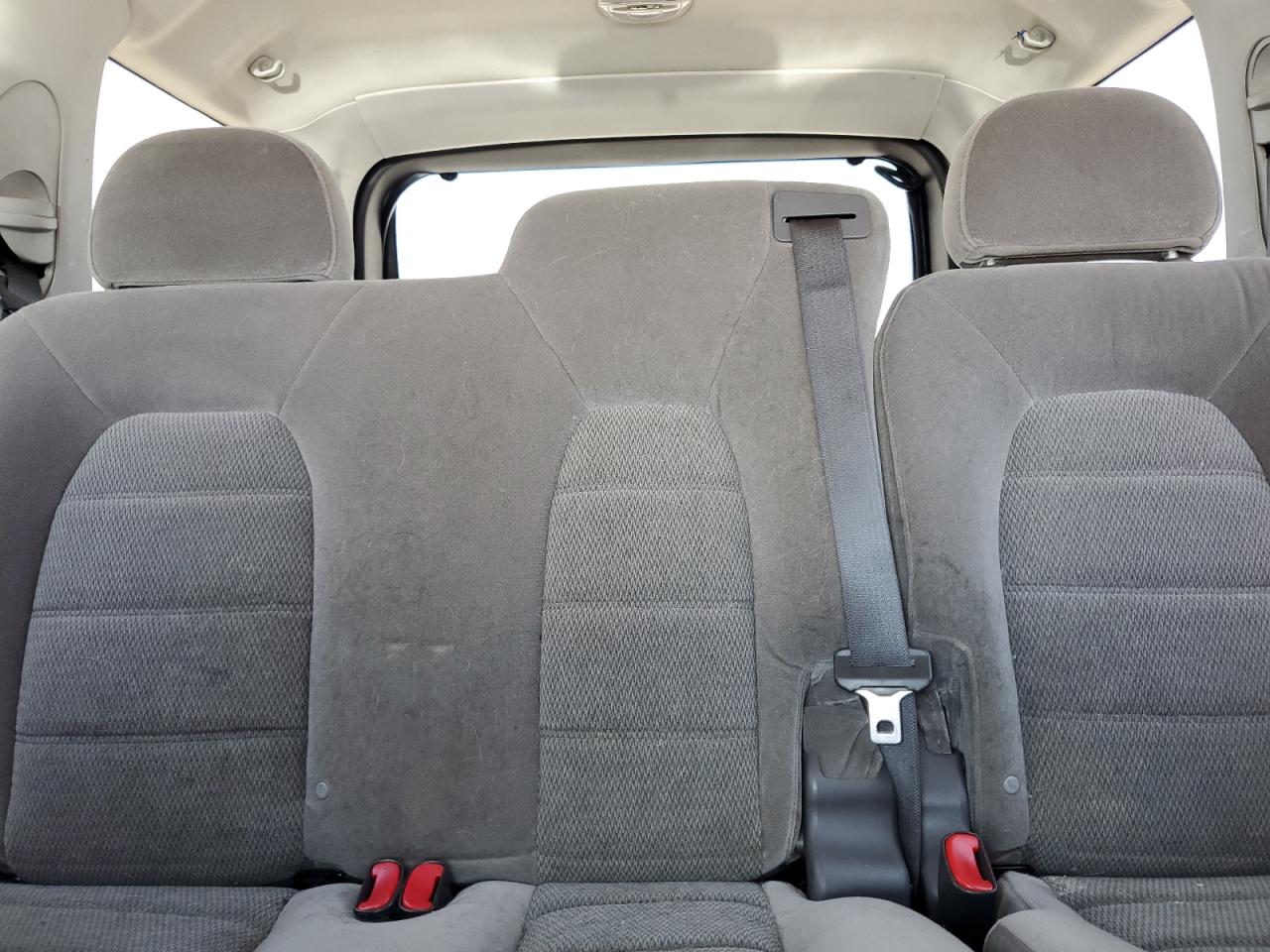 2005 Ford Explorer Xlt VIN: 1FMZU73E65UC05197 Lot: 64755835