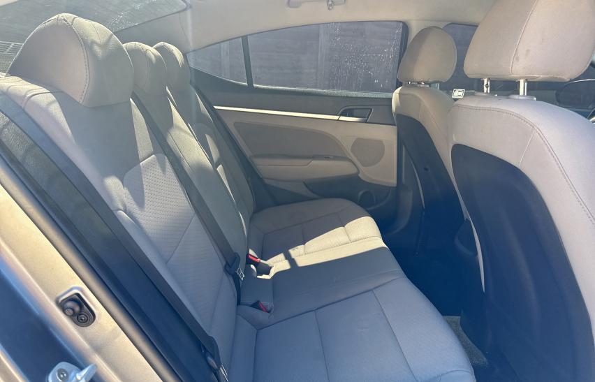  HYUNDAI ELANTRA 2019 Szary