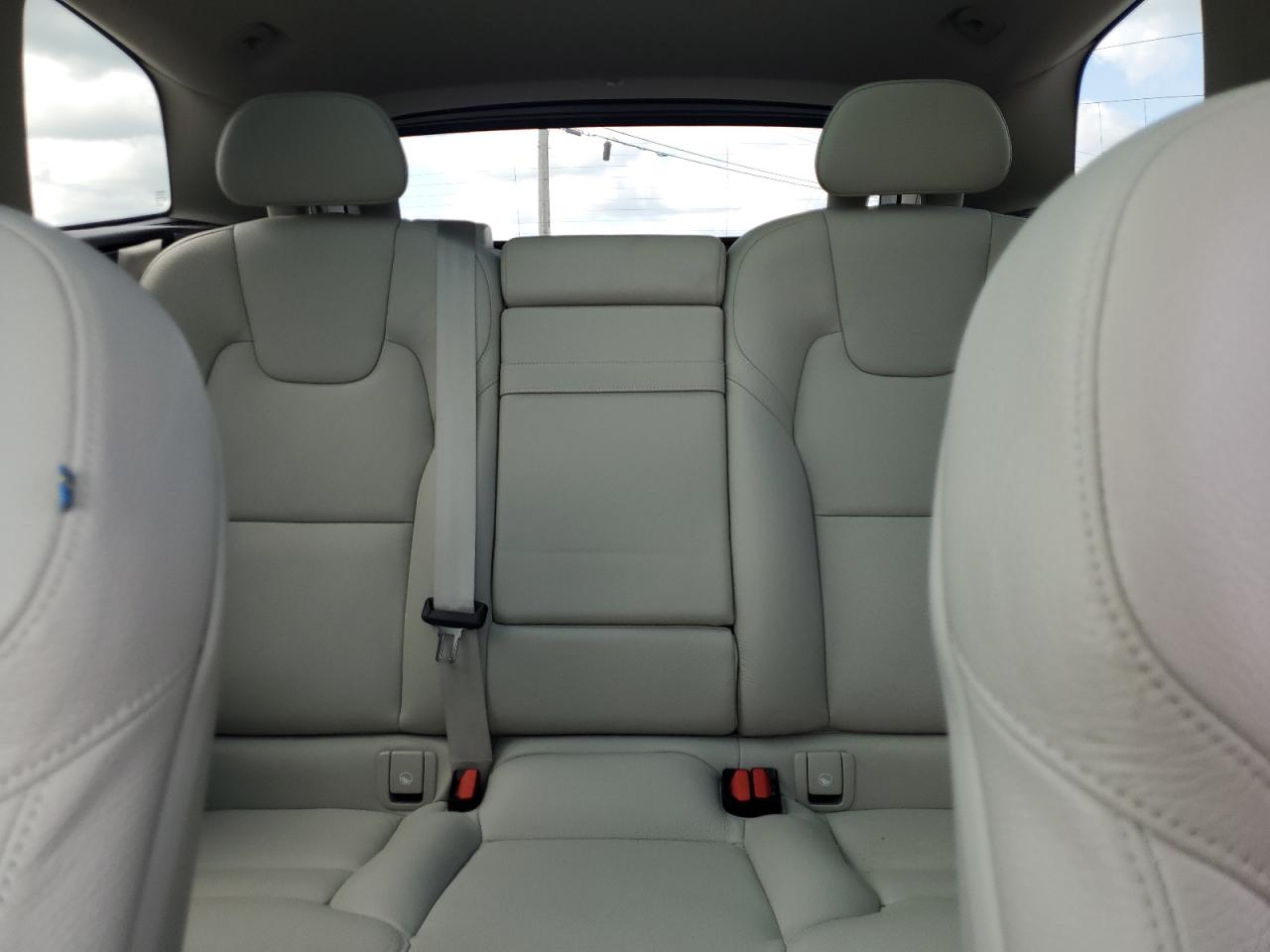 2018 Volvo Xc60 T6 Momentum VIN: YV4A22RKXJ1039105 Lot: 65590055