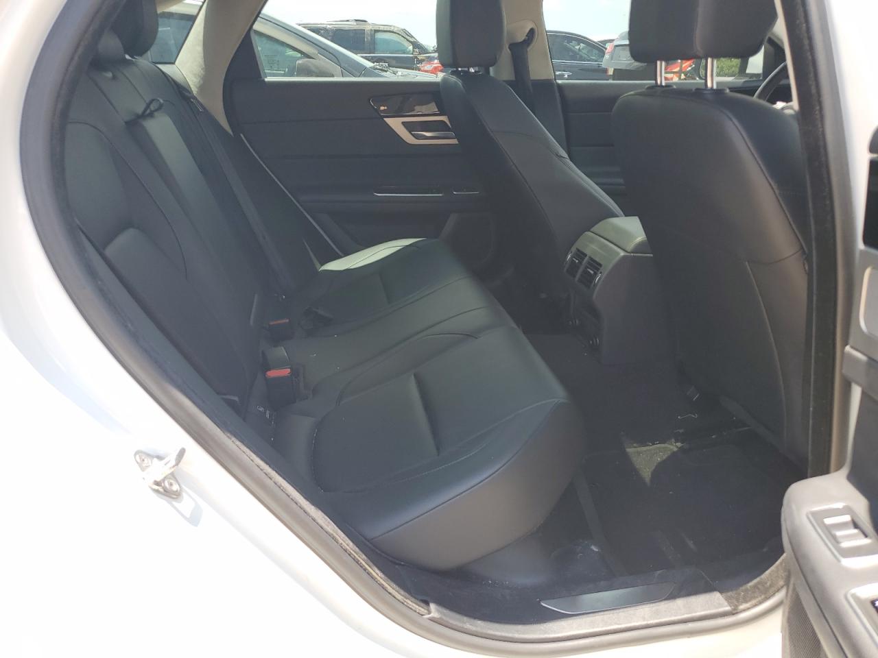 2019 Jaguar Xf Premium VIN: SAJBD4FX3KCY79327 Lot: 61049445