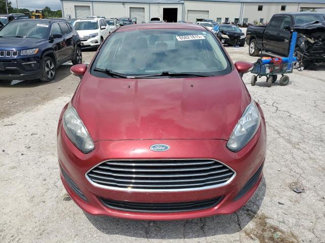 Хэтчбеки FORD FIESTA 2015 Красный