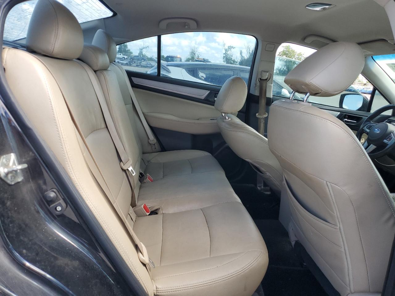 2015 Subaru Legacy 2.5I Premium VIN: 4S3BNAC61F3010818 Lot: 65973965