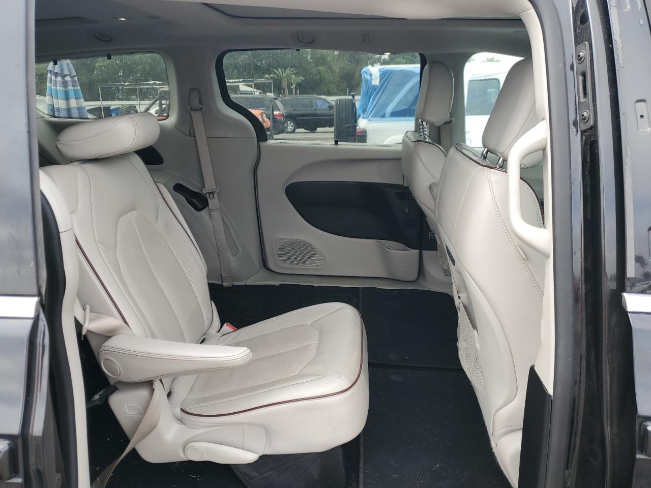 2019 Chrysler Pacifica Limited VIN: 2C4RC1GG9KR686412 Lot: 64520835