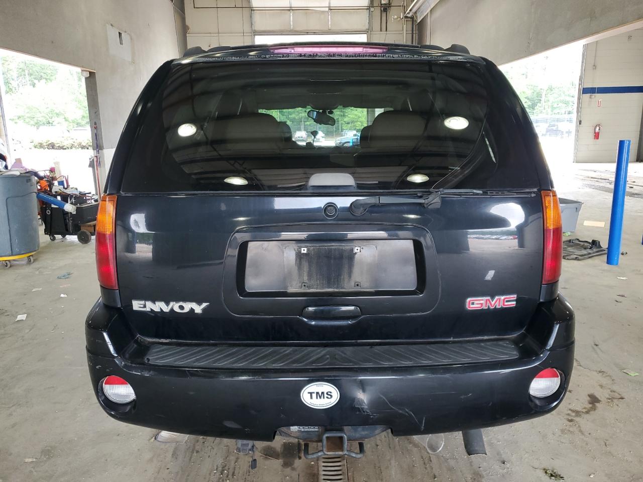 2005 GMC Envoy VIN: 1GKDT13S352198374 Lot: 64253195