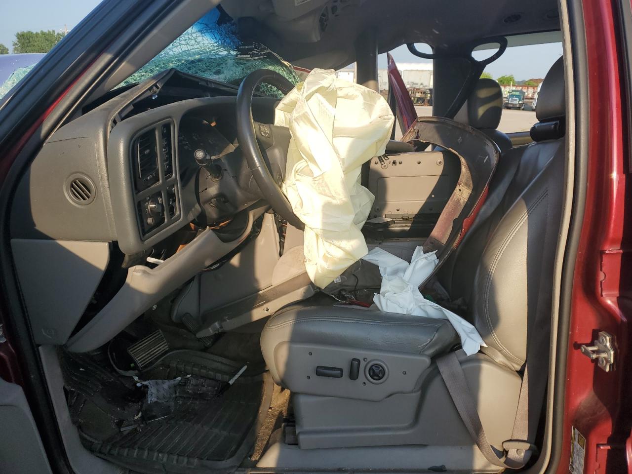 2005 Chevrolet Suburban K2500 VIN: 3GNGK26U25G187797 Lot: 65916375