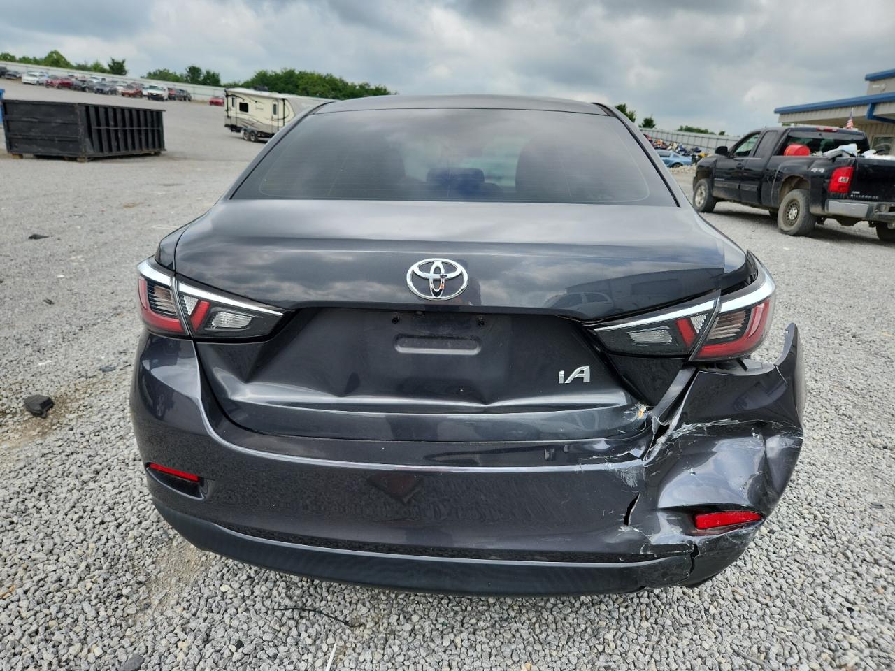 2017 Toyota Yaris Ia VIN: 3MYDLBYV1HY172688 Lot: 65588345