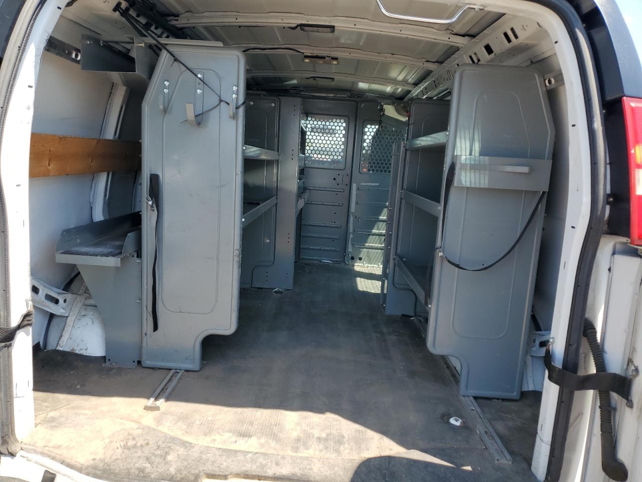2015 Chevrolet Express G2500 VIN: 1GCWGFCF3F1129085 Lot: 65338085