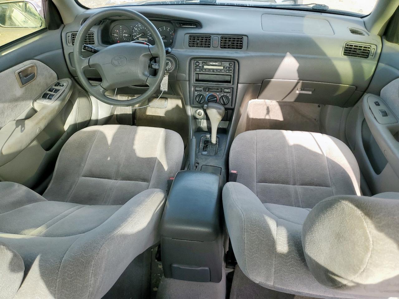 1999 Toyota Camry Ce VIN: 4T1BG22K2XU394386 Lot: 63064175