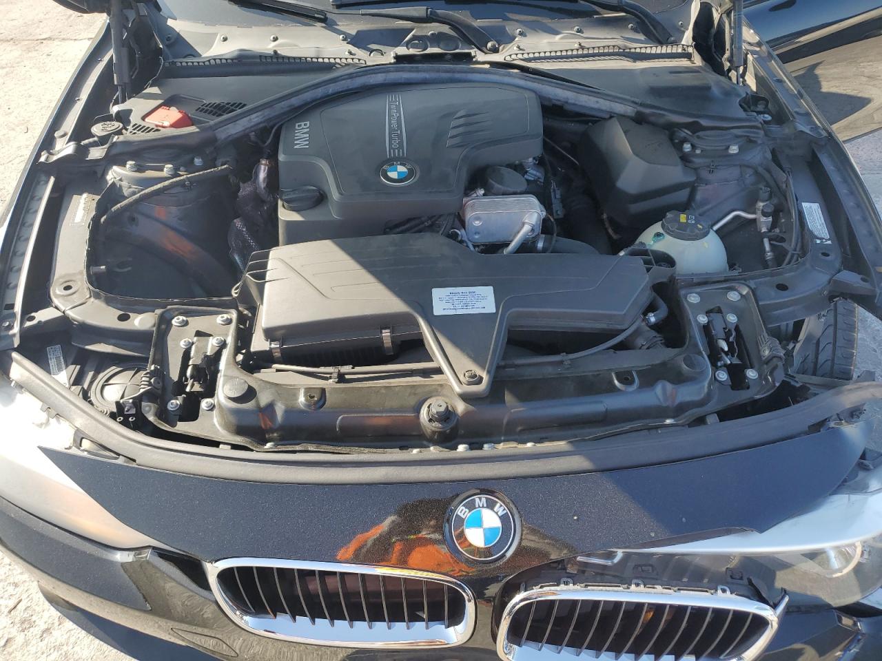 2015 BMW 320 I VIN: WBA3B1G57FNT03915 Lot: 64330355