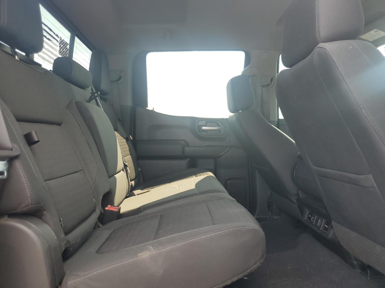 2019 Chevrolet Silverado K1500 Lt VIN: 1GCUYDED4KZ393318 Lot: 65415275