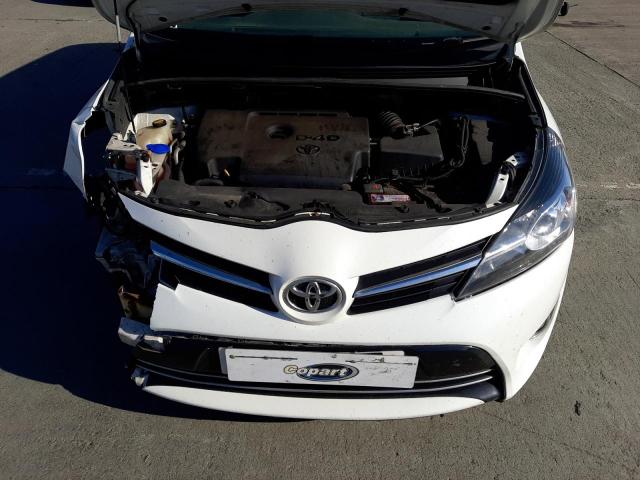 2013 TOYOTA VERSO ICON