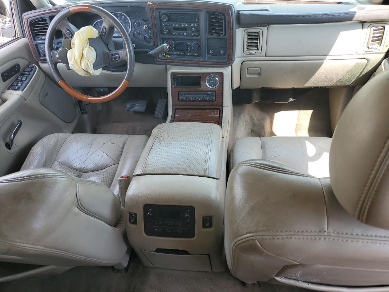 2004 Cadillac Escalade Luxury VIN: 1GYEK63N84R236563 Lot: 63245795