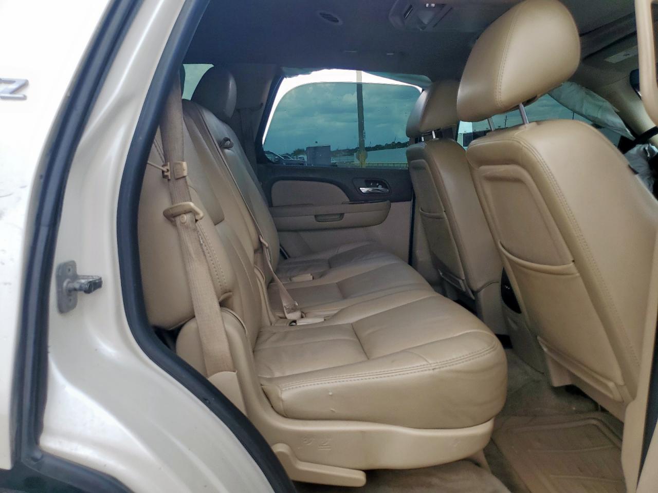 2011 Chevrolet Tahoe C1500 Ltz VIN: 1GNSCCE05BR399147 Lot: 64113585