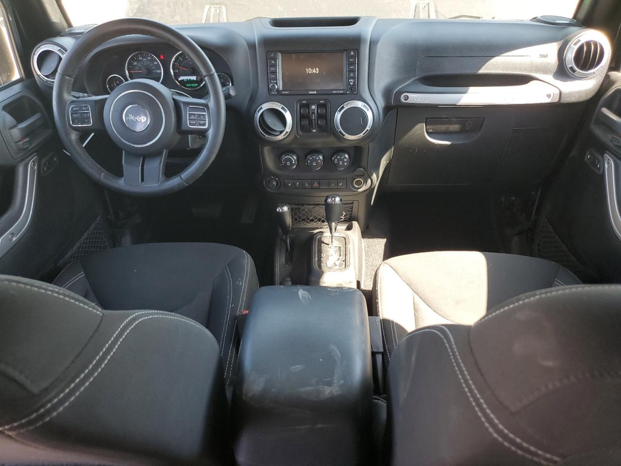 2015 Jeep Wrangler Unlimited Rubicon VIN: 1C4BJWFG2FL744025 Lot: 63226435