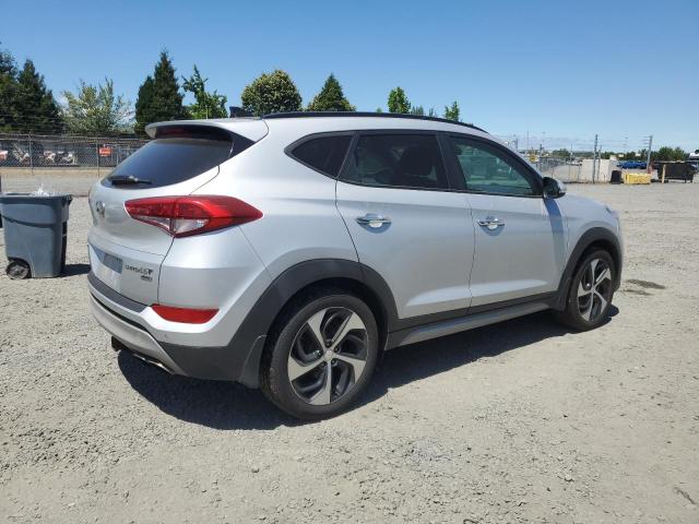  HYUNDAI TUCSON 2017 Серебристый