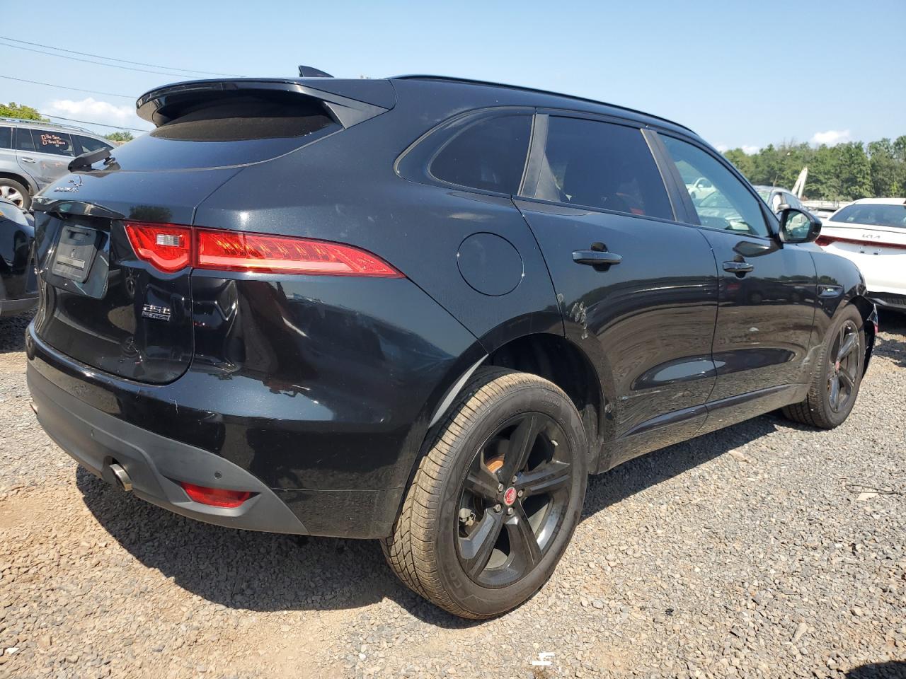 sadcl2fx0ka607442 SADCL2FX0KA607442 2019 Jaguar F-Pace R - Sport