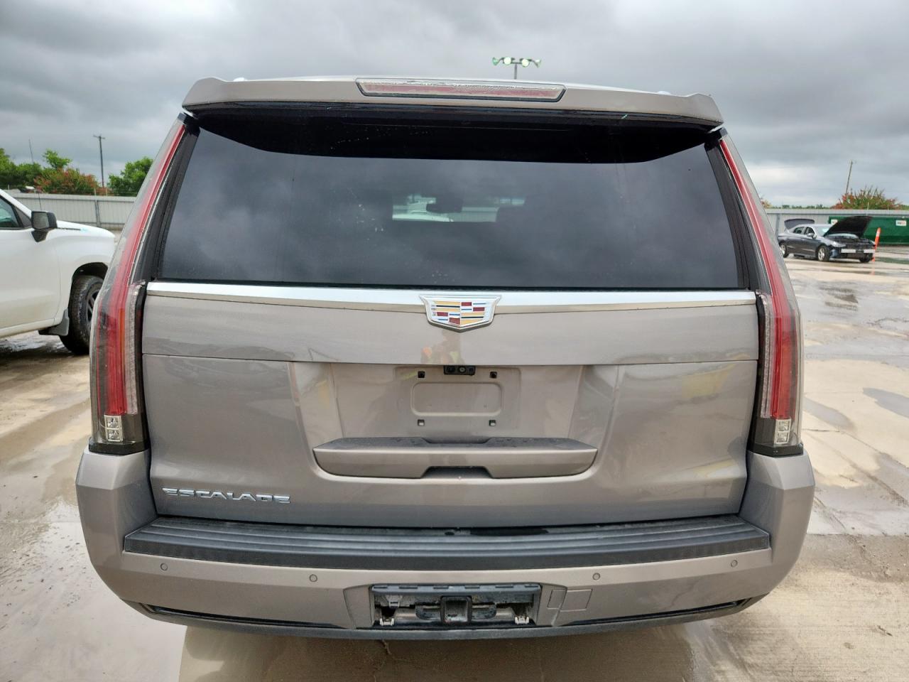 2018 Cadillac Escalade Premium Luxury VIN: 1GYS4CKJ9JR191879 Lot: 64717525