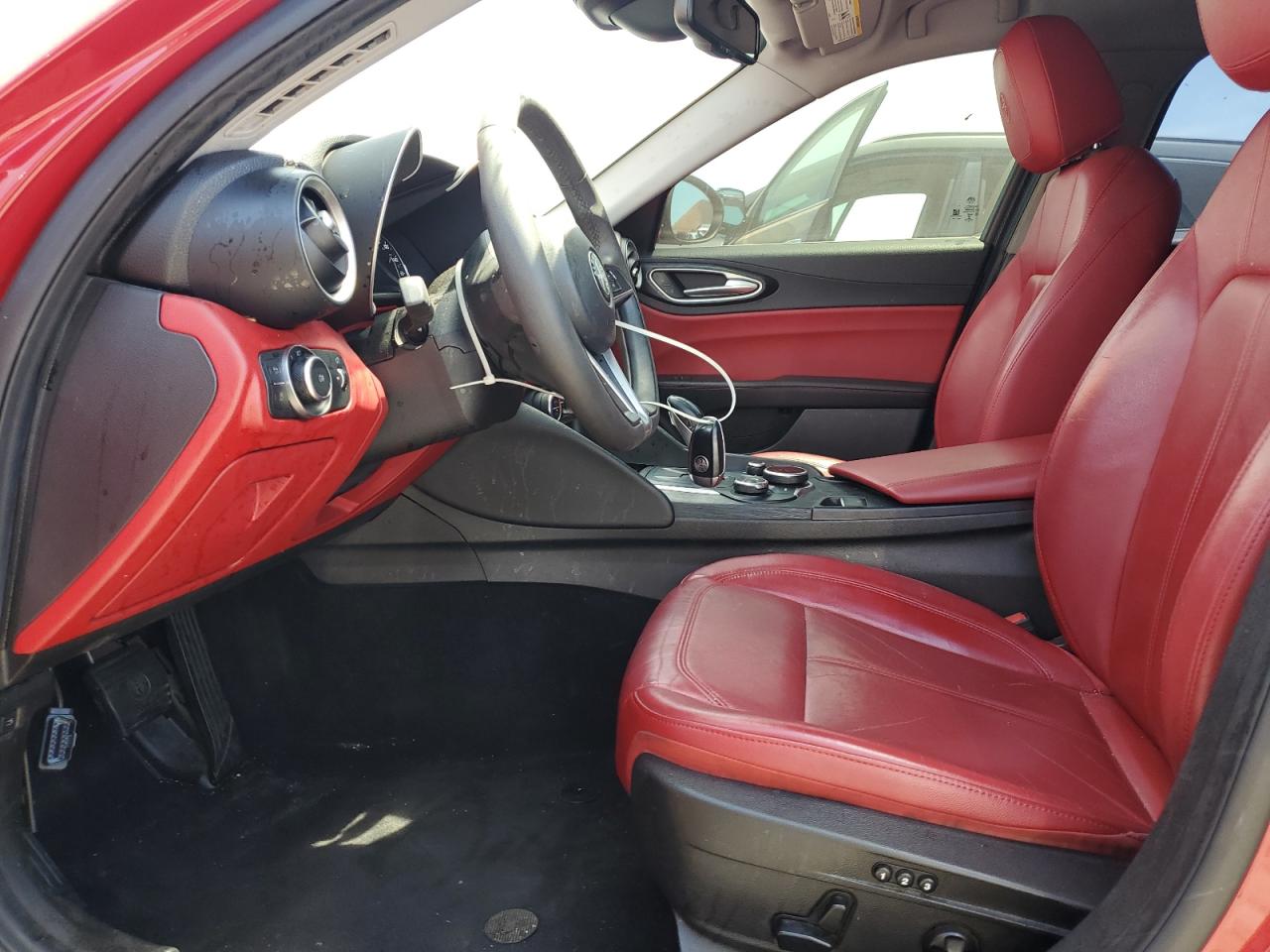zarfaman5k7598997 ZARFAMAN5K7598997 2019 Alfa Romeo Giulia