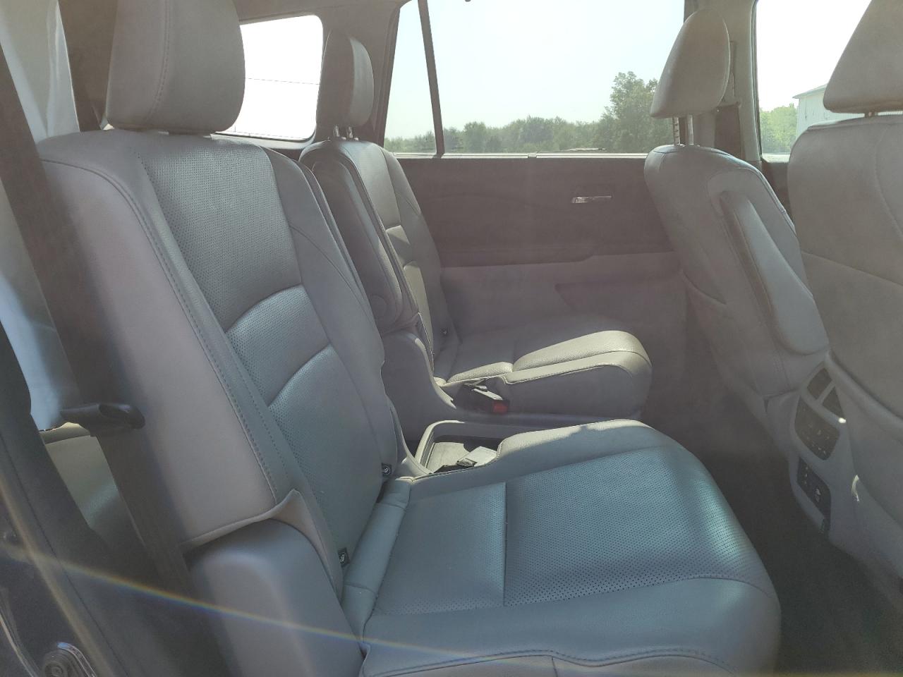 2016 Honda Pilot Elite VIN: 5FNYF6H09GB044857 Lot: 64362735