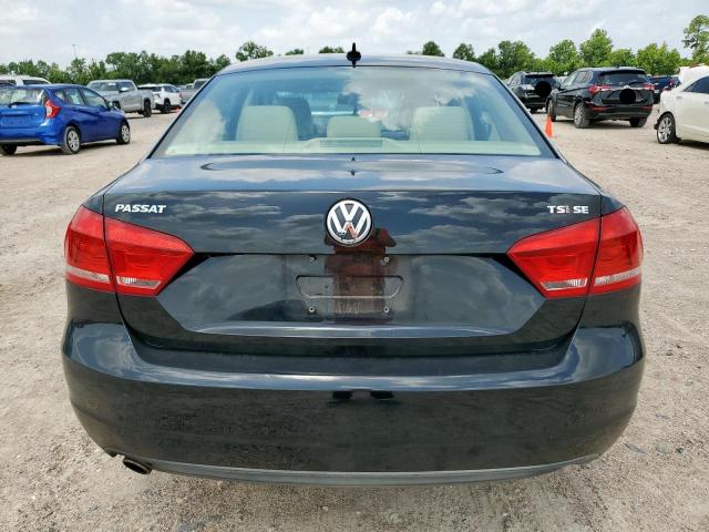 Sedans VOLKSWAGEN PASSAT 2014 Czarny