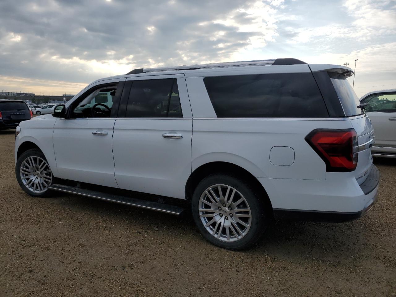 2024 Ford Expedition Max Limited white null gas 1FMJK2A86REA87221 photo #3