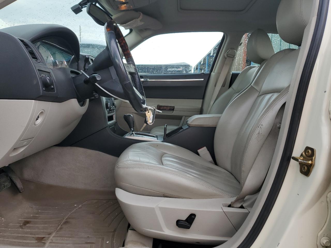 2005 Chrysler 300C VIN: 2C3JA63H65H102075 Lot: 64902745