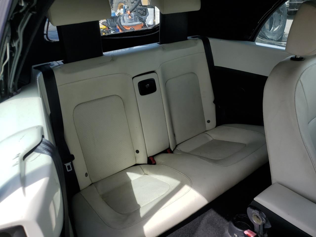 2007 Volkswagen New Beetle Triple White VIN: 3VWFF31Y17M413449 Lot: 63415605