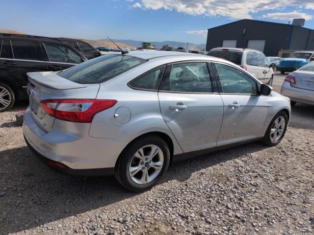 Sedans FORD FOCUS 2012 Silver