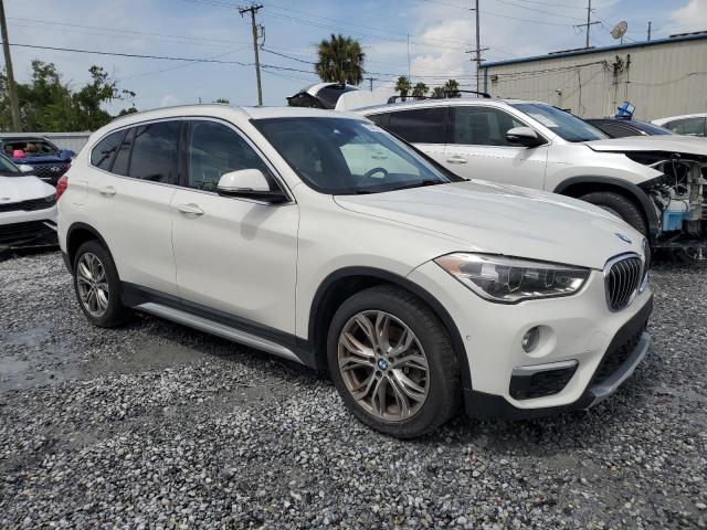  BMW X1 2017 Белы