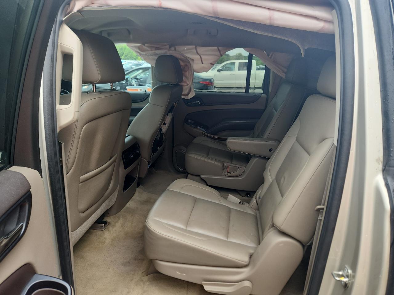2015 Chevrolet Suburban K1500 Lt VIN: 1GNSKJKC8FR270511 Lot: 64006365