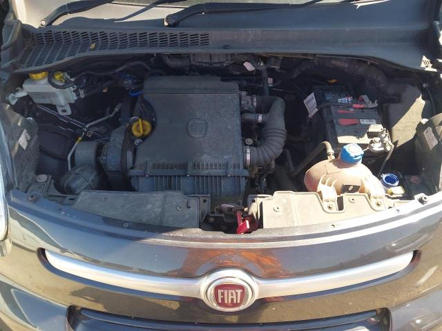 2014 FIAT 500L TREKK