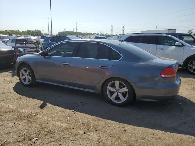  VOLKSWAGEN PASSAT 2012 Серый