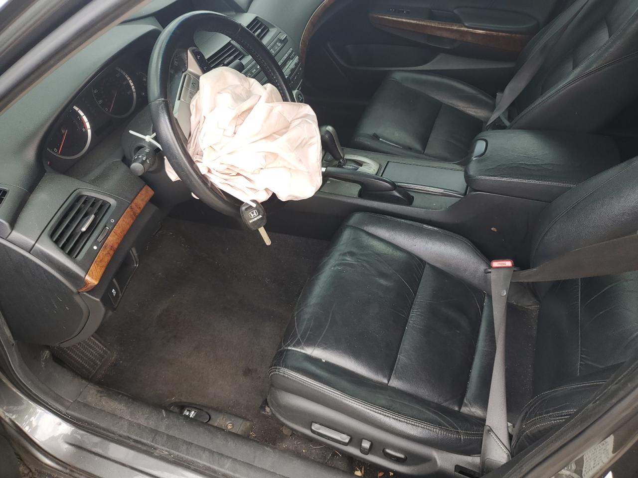 2011 Honda Accord Exl VIN: 1HGCP2F81BA032567 Lot: 63813145