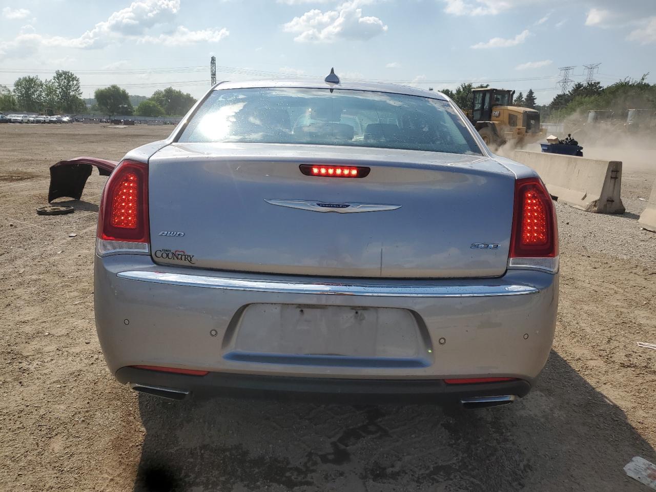 2018 Chrysler 300 Limited VIN: 2C3CCAKG0JH300417 Lot: 64967955